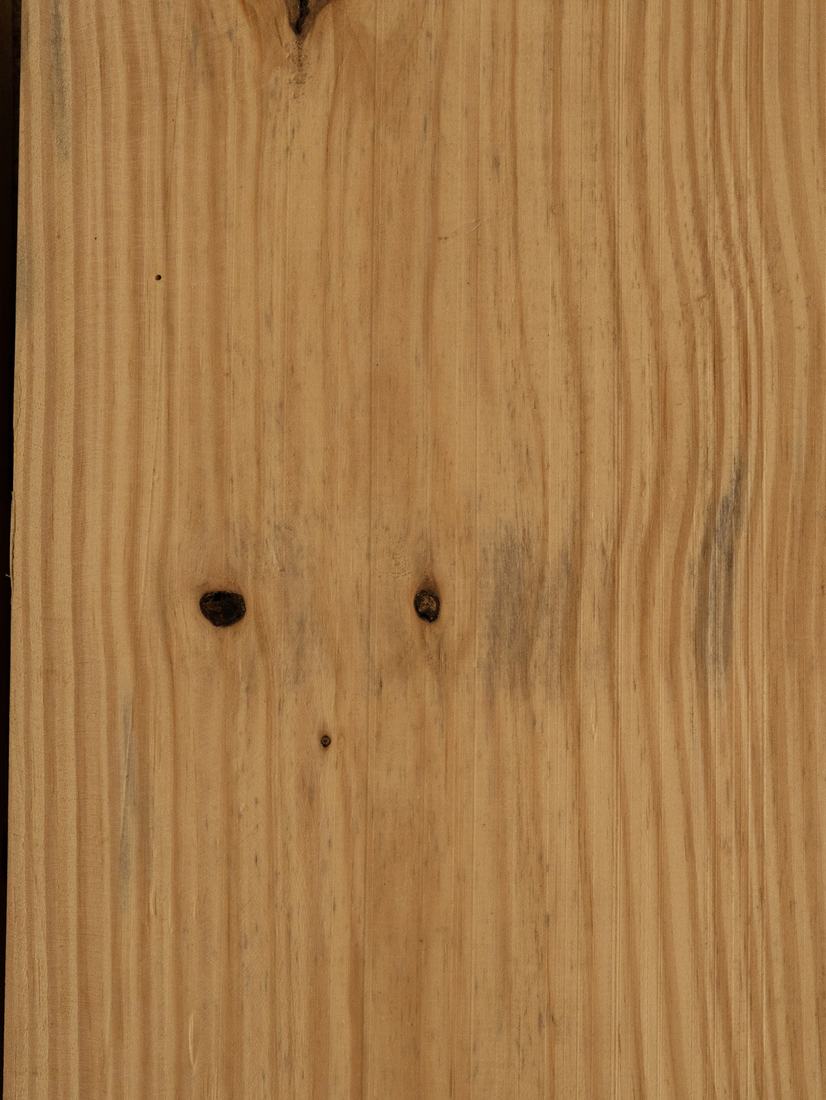 Dense yellow grain of Southern Yellow Pine